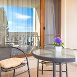 Casa De La Playa By Linas Varna