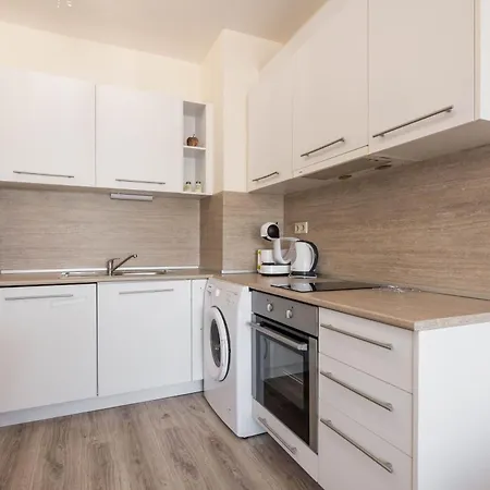 Casa De La Playa Апартаменты Варна